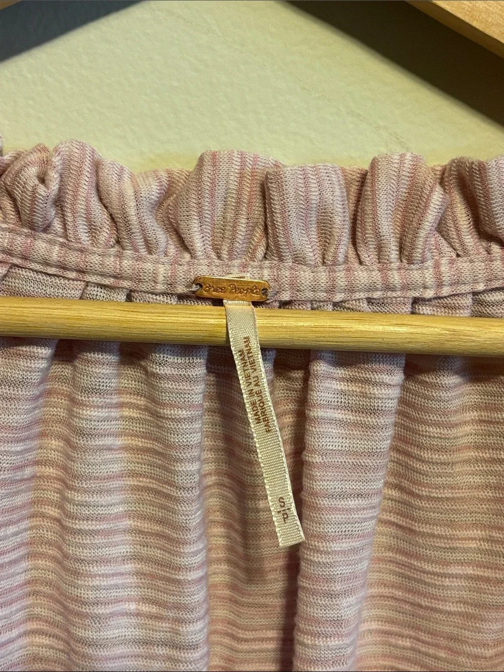 ✨Free People Pink Stripe Dorothy Puff Sleeve Crop Top Ruffle Drawstring Size Sm